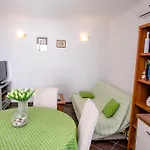Apartment By The Sea Cove Ljubljeva, Trogir - 18052 Vinišće