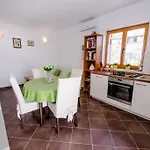 Apartment By The Sea Cove Ljubljeva, Trogir - 18052 *