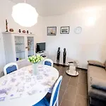 By The Sea Cove Ljubljeva, Trogir - 18052 Apartment